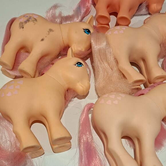 Lot of 8 Peachy my little pony toys vintage to horses + 1 newer - Picture 2 of 11